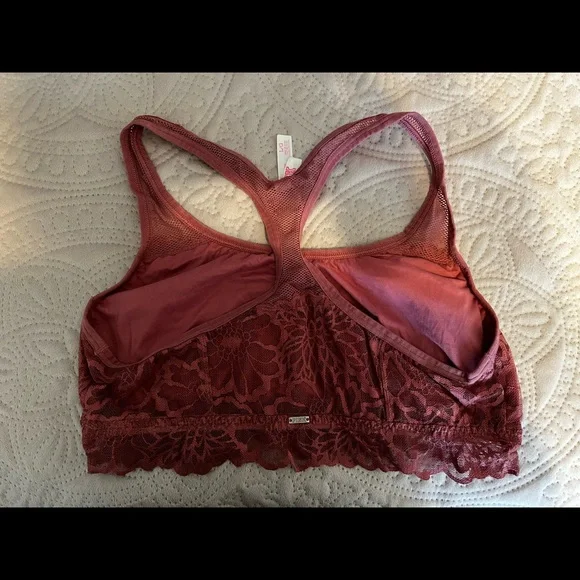 2 Victoria’s Secret’s Bras - Picture 3 of 5